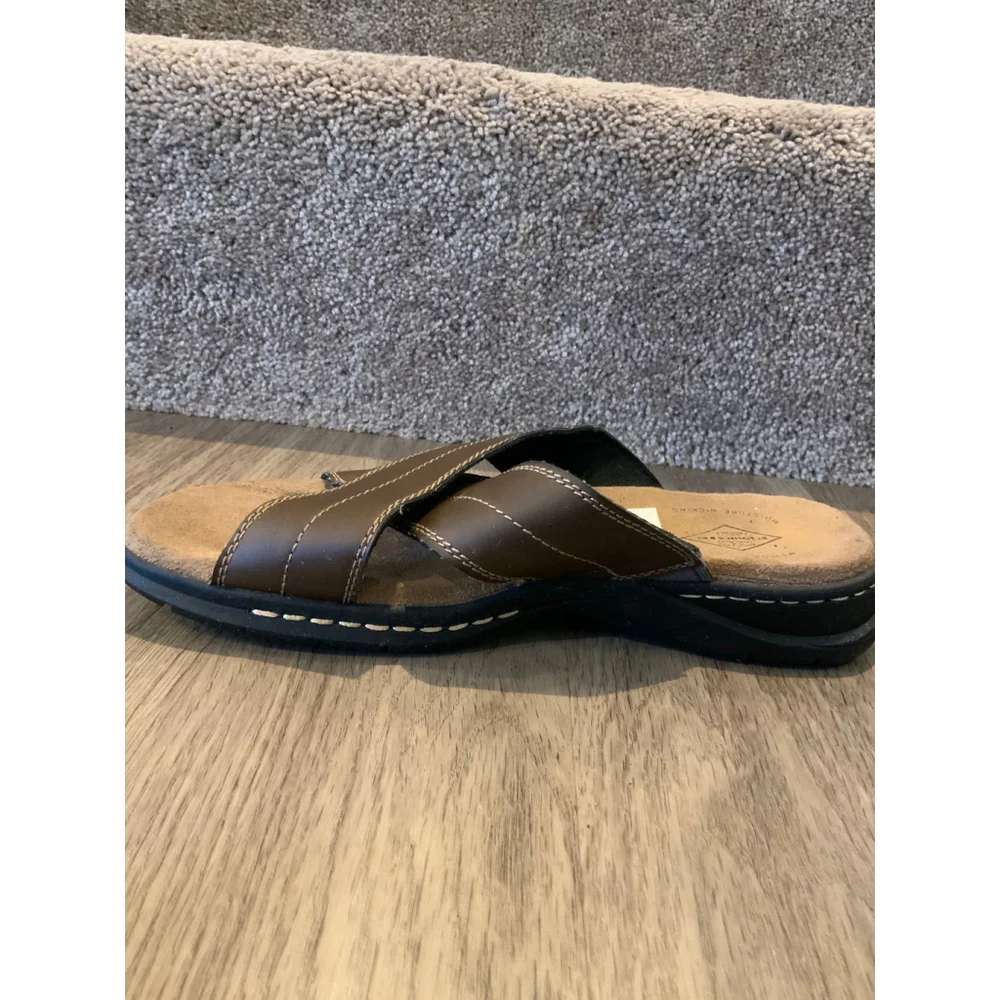 Mens St. John's Bay Sandals Slip-On Size 9 Brown Vacation Boho Scandinavian Euro